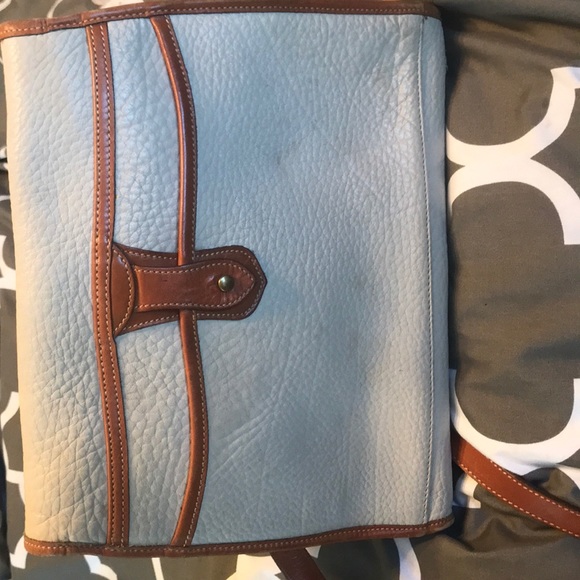 ALL PROCEEDS  BENEFIT HURRICANE MILTON Vintage Dooney  & Bourke cream/ ivory bag - Picture 2 of 6